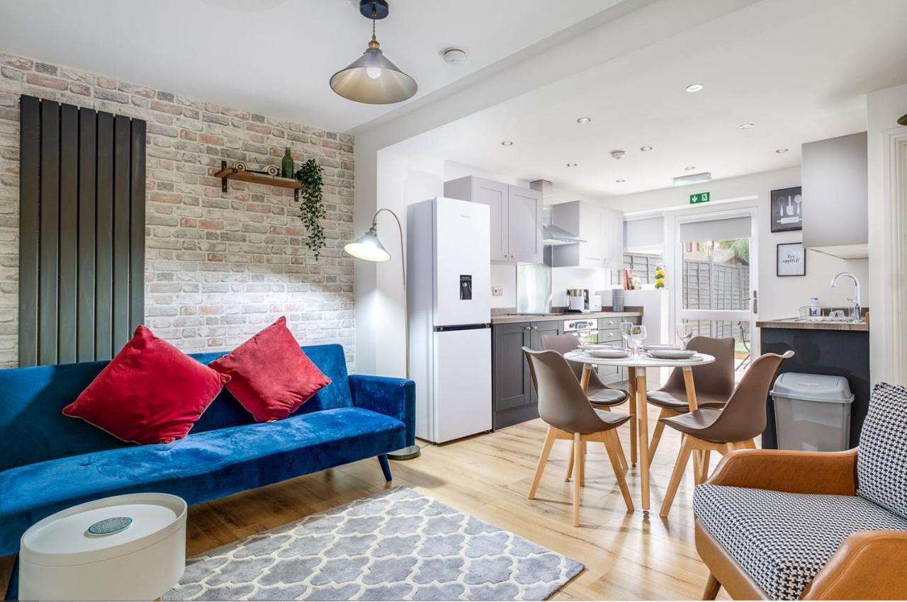 Night Stay - Alpha House (Adults Only) Birmingham