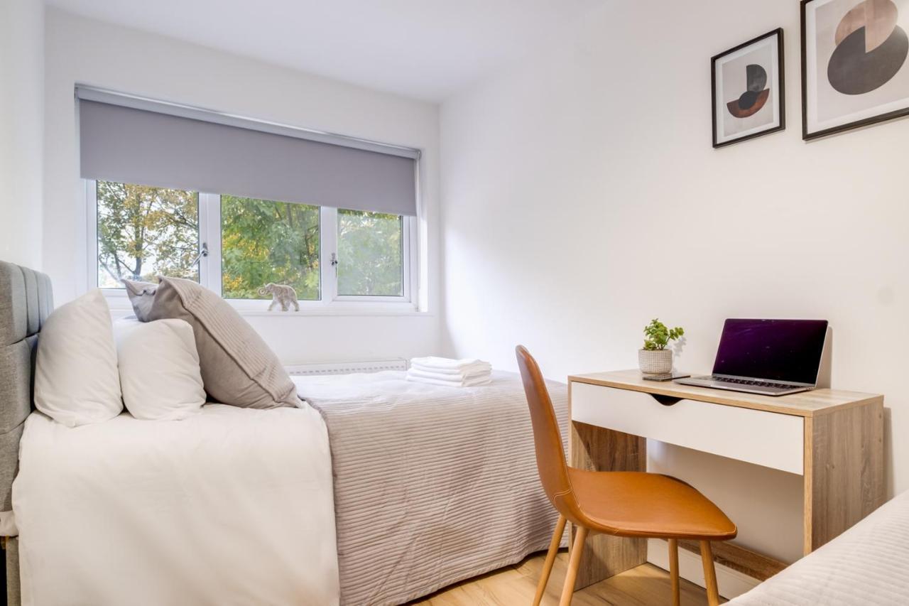 Night Stay - Alpha House (Adults Only) Holiday home *