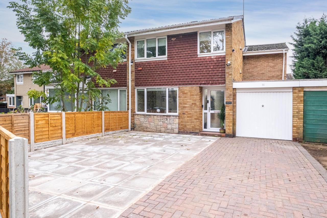 Night Stay - Alpha House (Adults Only) *
