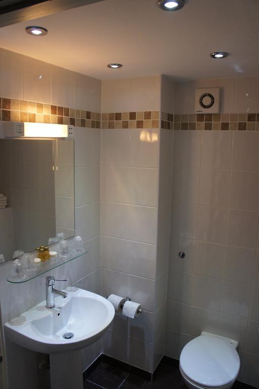 Cobden 3* Birmingham