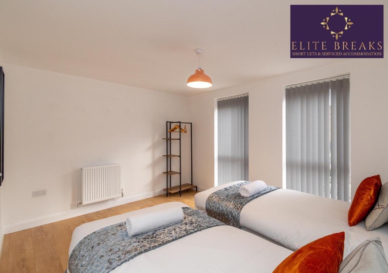 Holiday home Central 4 Bed House By Elite Breaks Serviced With Free Parking Sleeps Upto 8