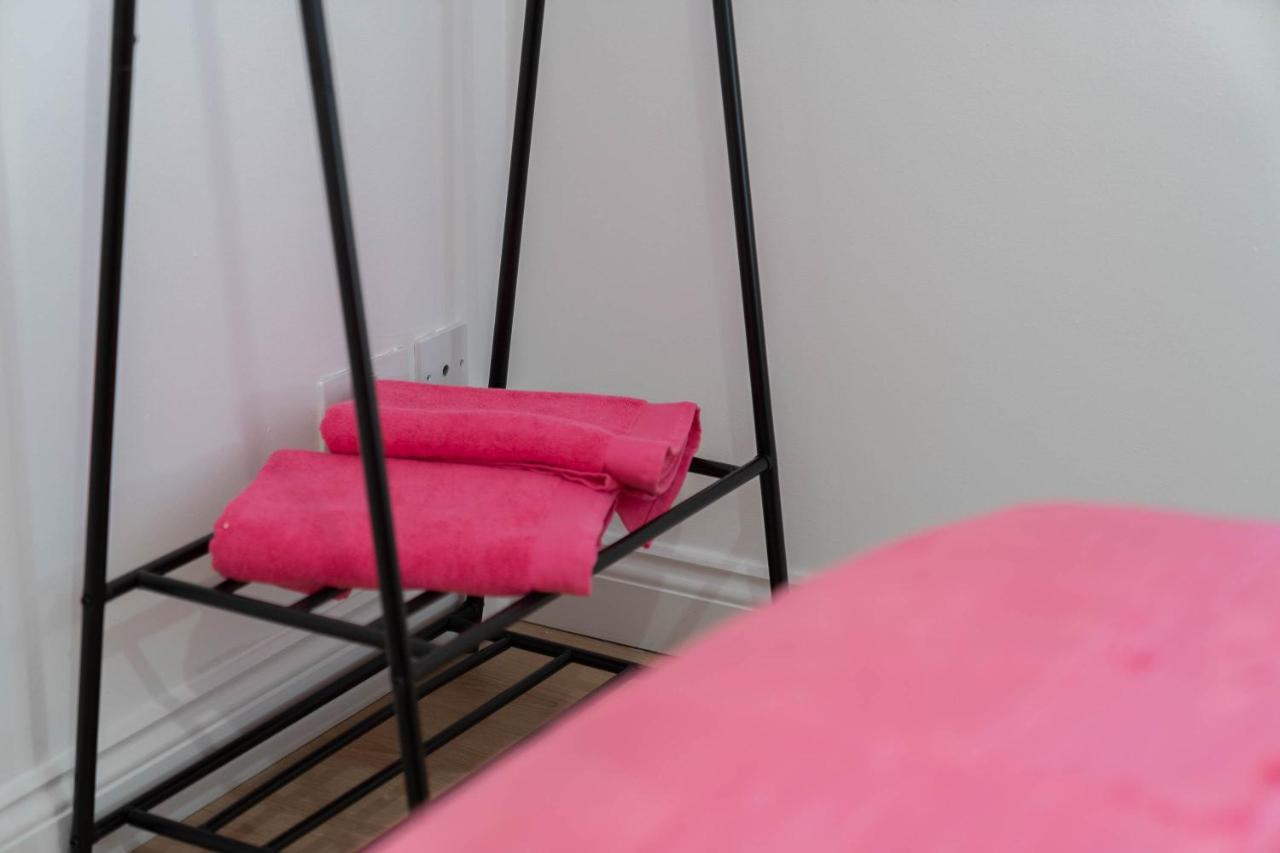 Apartment Two Bedroom Apartment- One Choice Stays- Jq
