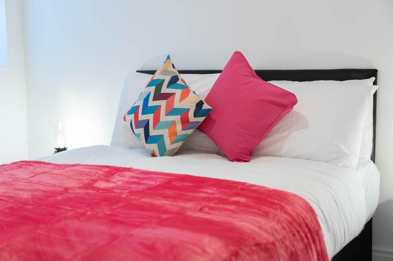 Apartment Two Bedroom Apartment- One Choice Stays- Jq