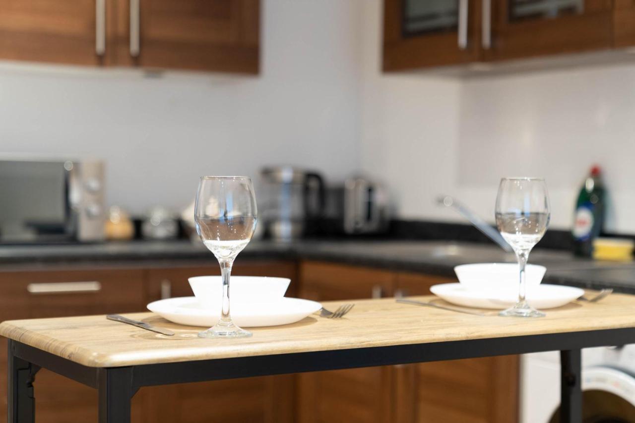 Apartment Two Bedroom Apartment-one Choice Stays- Jewellery Quarter