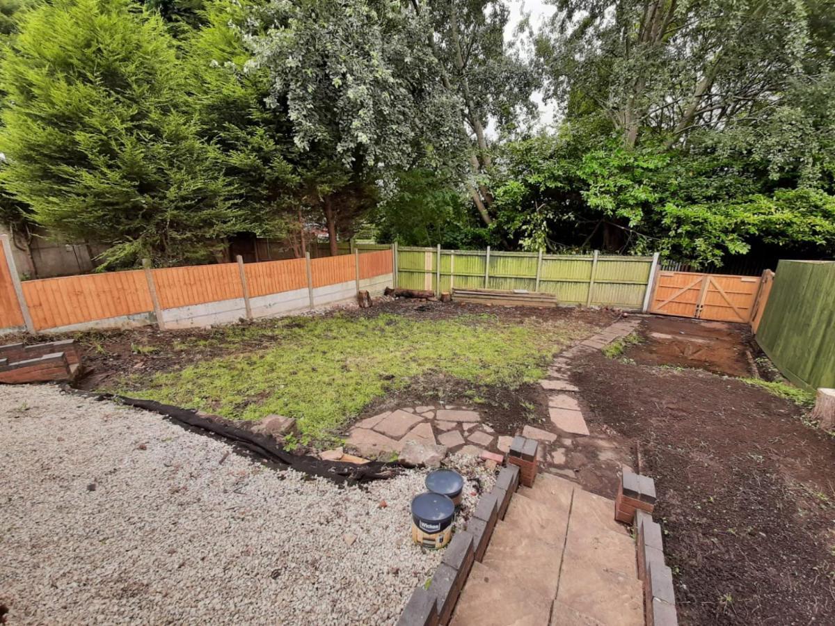 Beautiful Modern Three-bedroom Semi Detached House *