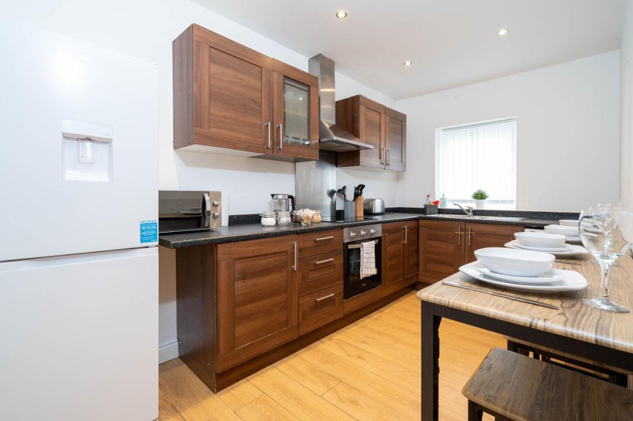 Apartment Three Bedroom Apartment- One Choice Stays Serviced Accommodation- Jewellery Quarter