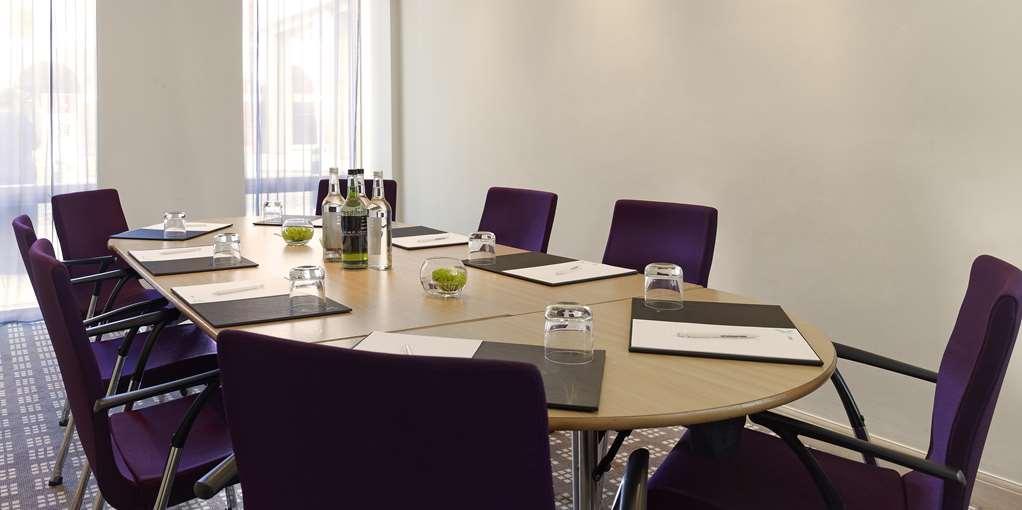 Hilton Garden Brindley Place Hotel 4*