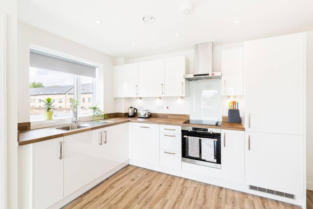 Sunlight Centre Flat With Free Parking * Birmingham