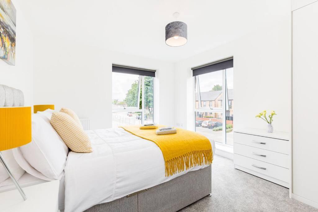 Sunlight Centre Flat With Free Parking * Birmingham