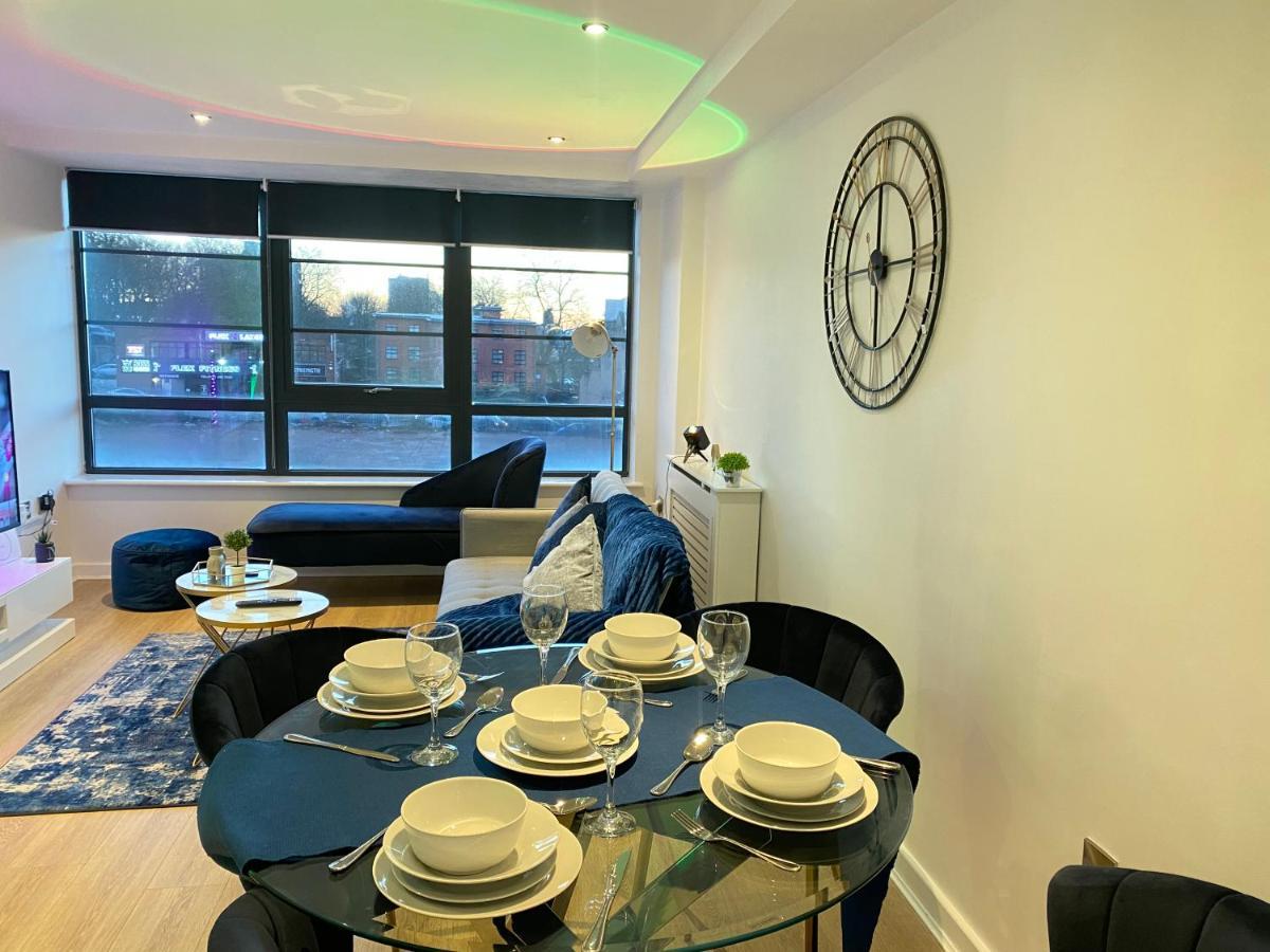 Apartment Perfect For Families & Business - Demha Nights Birmingham