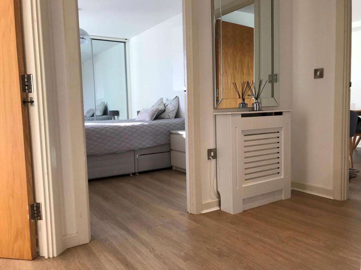 Perfect For Families & Business - Demha Nights Apartment