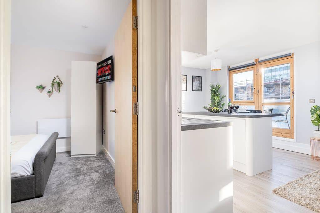 Apartment Pluxa Vivacity Sensational In The Heart Of The Birmingham