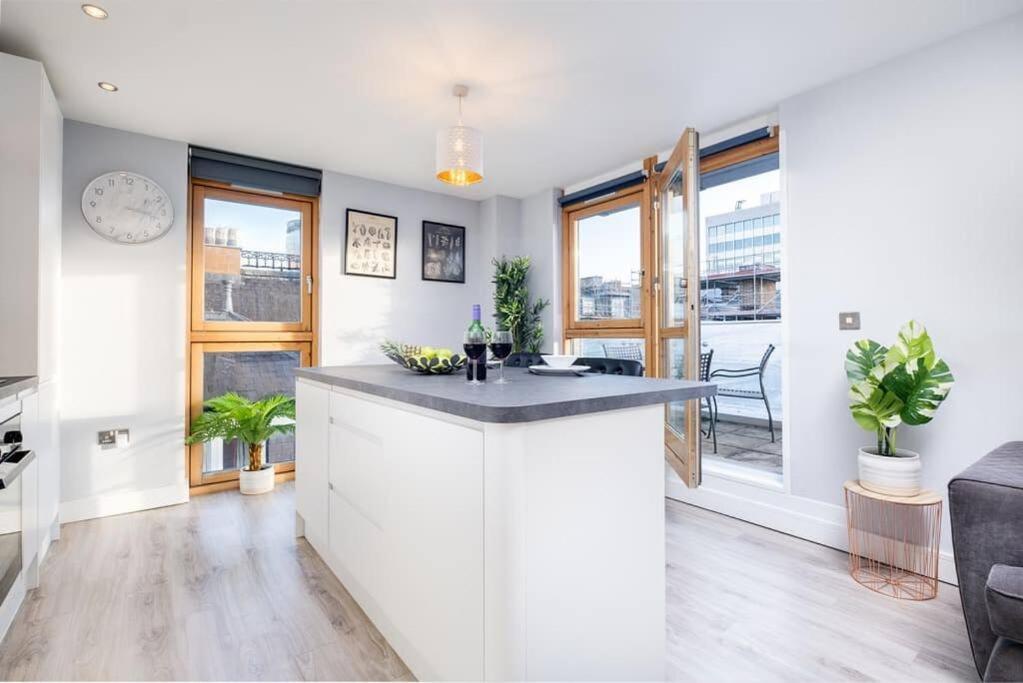 Apartment Pluxa Vivacity Sensational In The Heart Of The