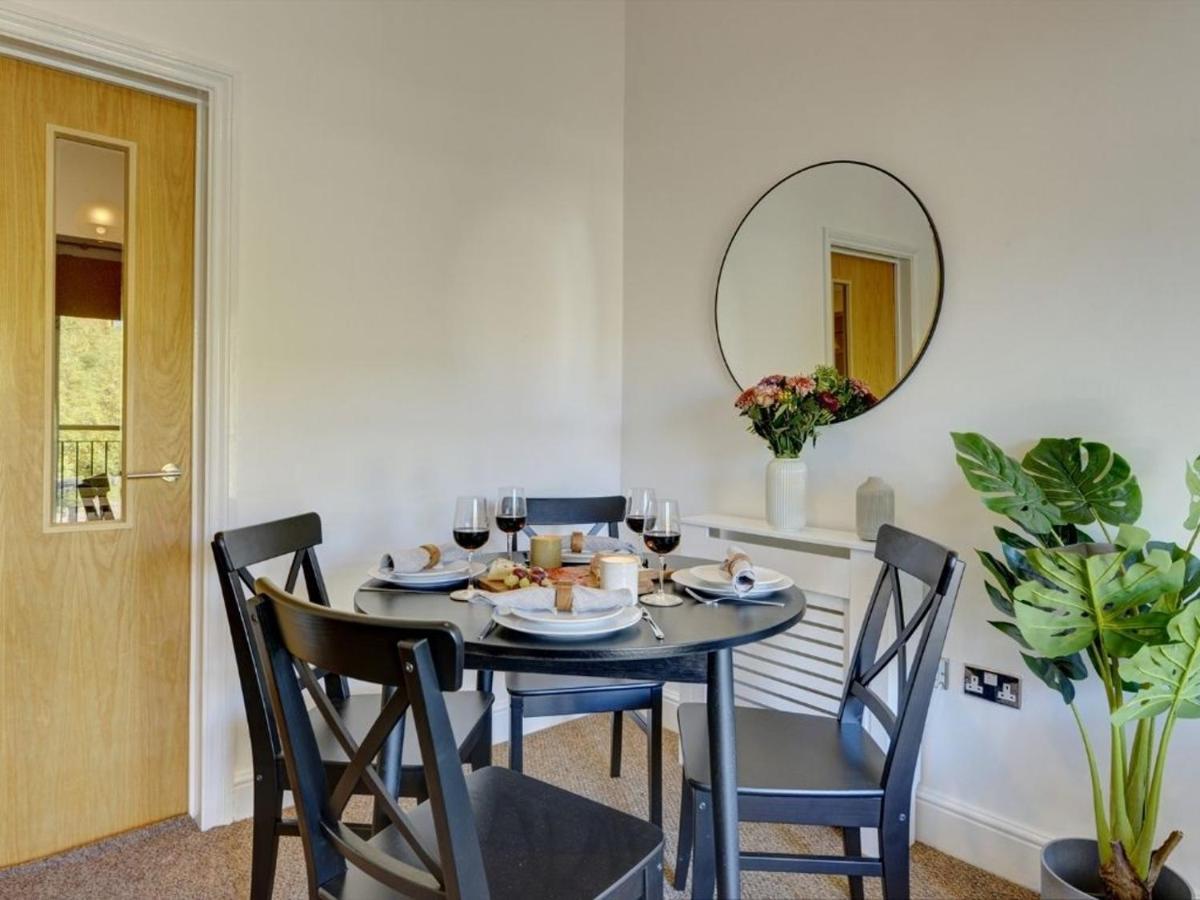 The Clement Stylish Two Bedroom Very Close To The Arena Apartment *