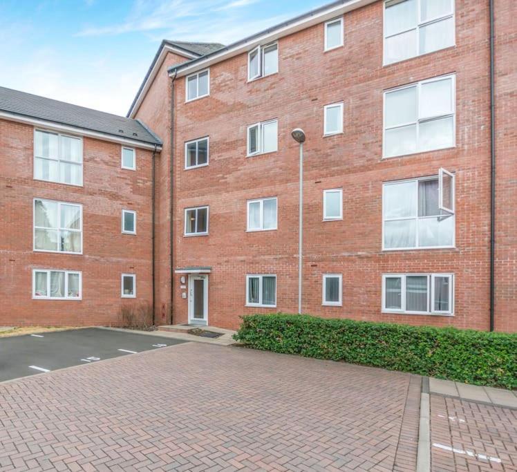 Brumstay Uk - 2 Bed Flat Close To Centre