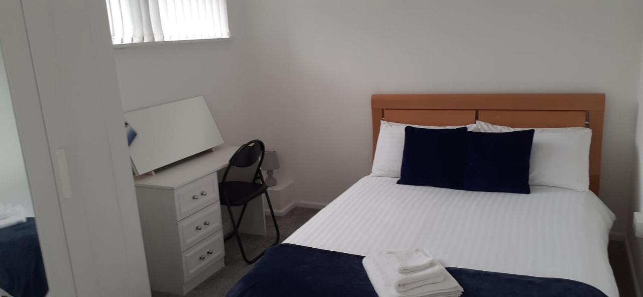 Apartment Easy Reach Birmingham, Near Utilita Arena, Icc, Brindley Place And Symphony Hall, With Free Allocated Parking *