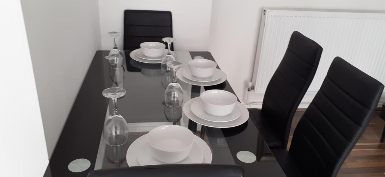 Easy Reach Birmingham, Near Utilita Arena, Icc, Brindley Place And Symphony Hall, With Free Allocated Parking