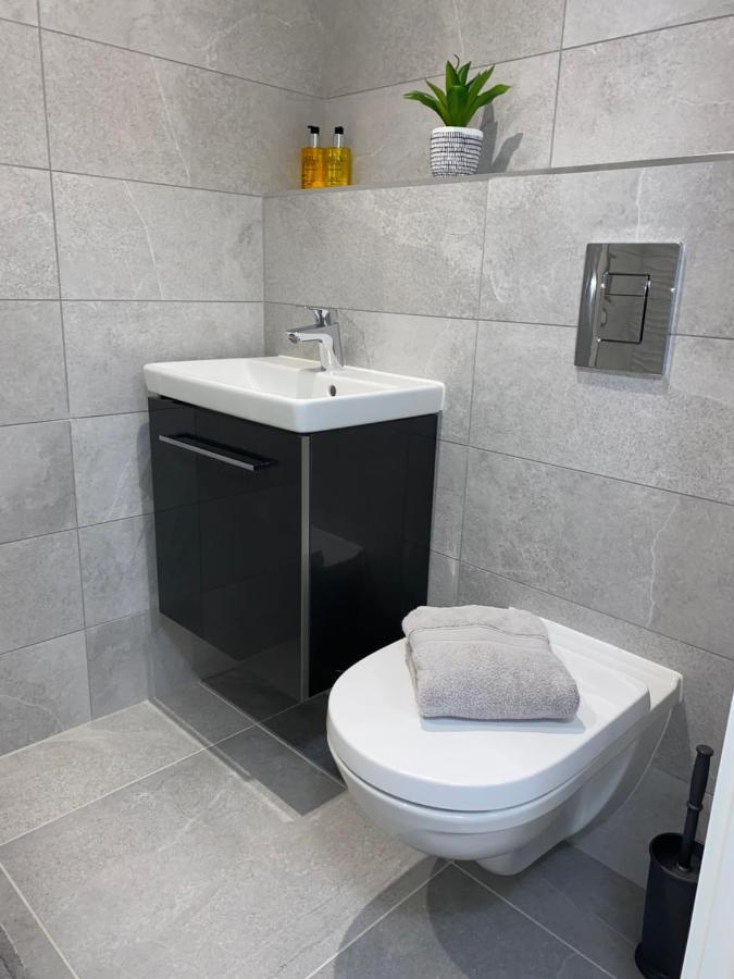 Roomotel - Oakview Moseley *