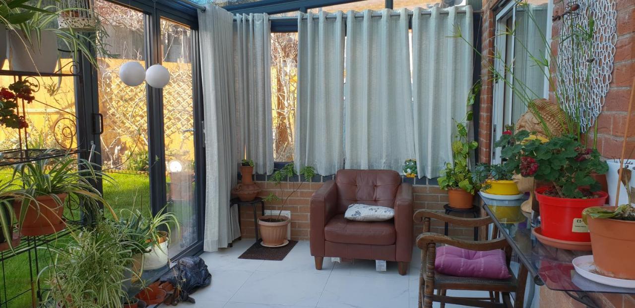 The Raymonds Family Homestay *