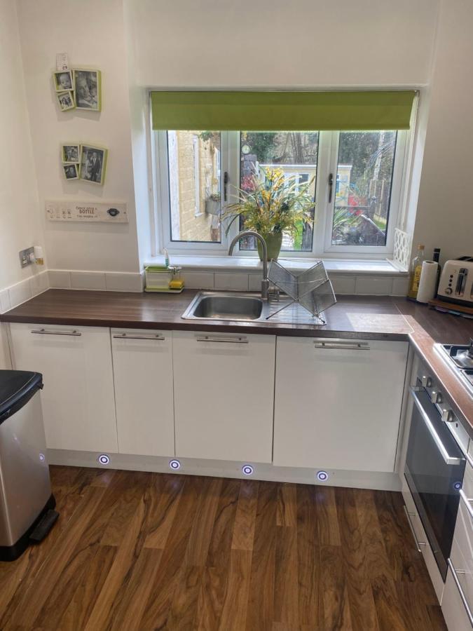 Holiday home Large Home, Close To Bhx, Nec, Jlr, 4 Double Beds!