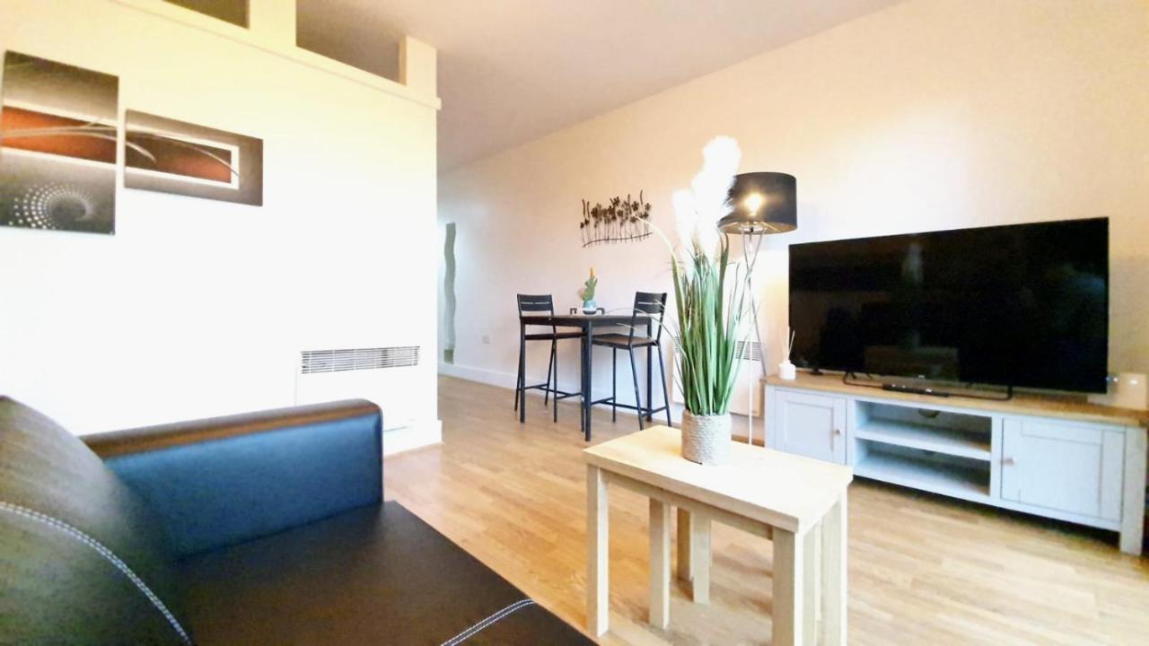 Apartment Stylish Centre Apart W/balcony *