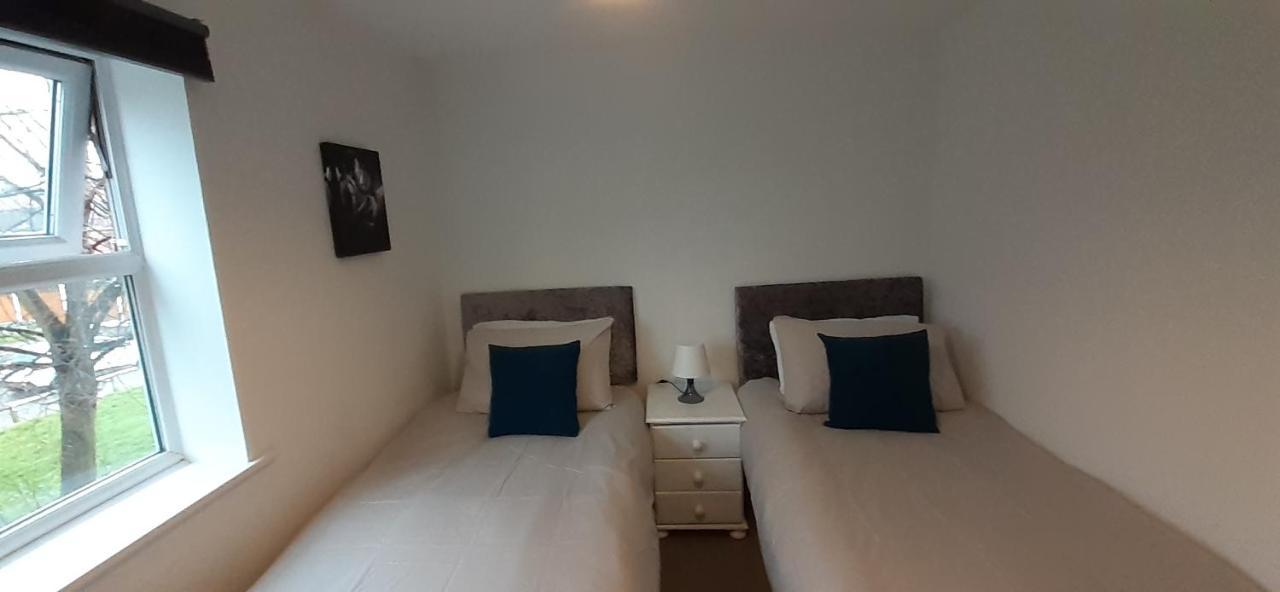 Hawksworth House: Convenient Nec & Airport With Free Parking Birmingham
