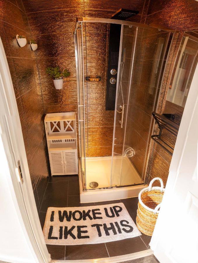 Opulent 1 Bedroom Cosy * Birmingham