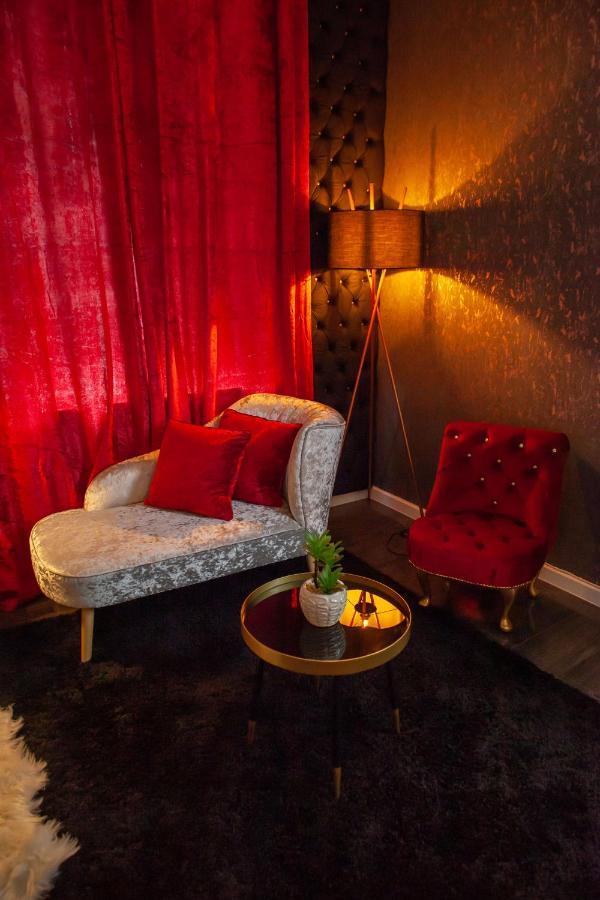 Apartment Opulent 1 Bedroom Cosy