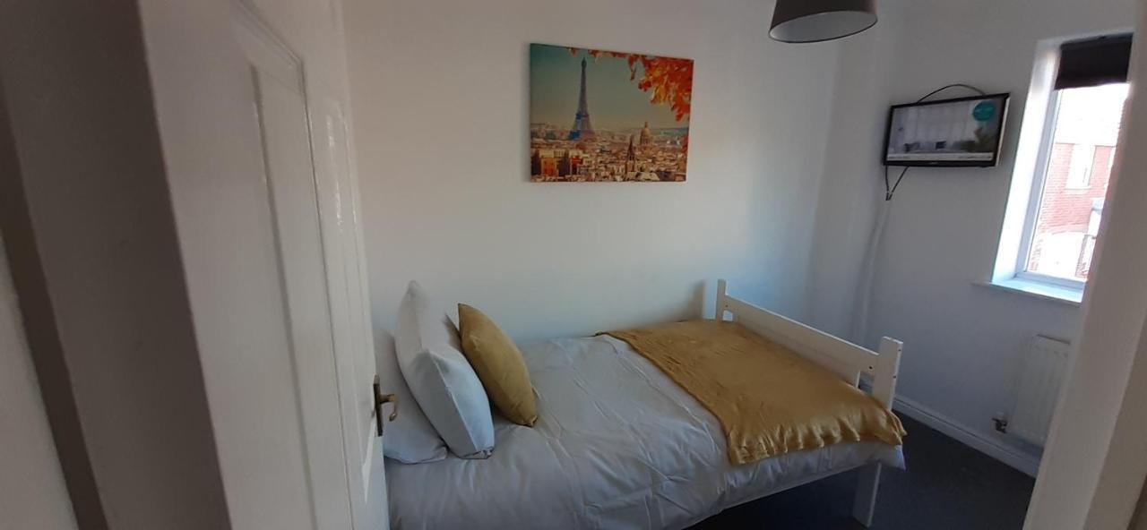 Hawksworth House: Convenient Nec & Airport With Free Parking * Birmingham