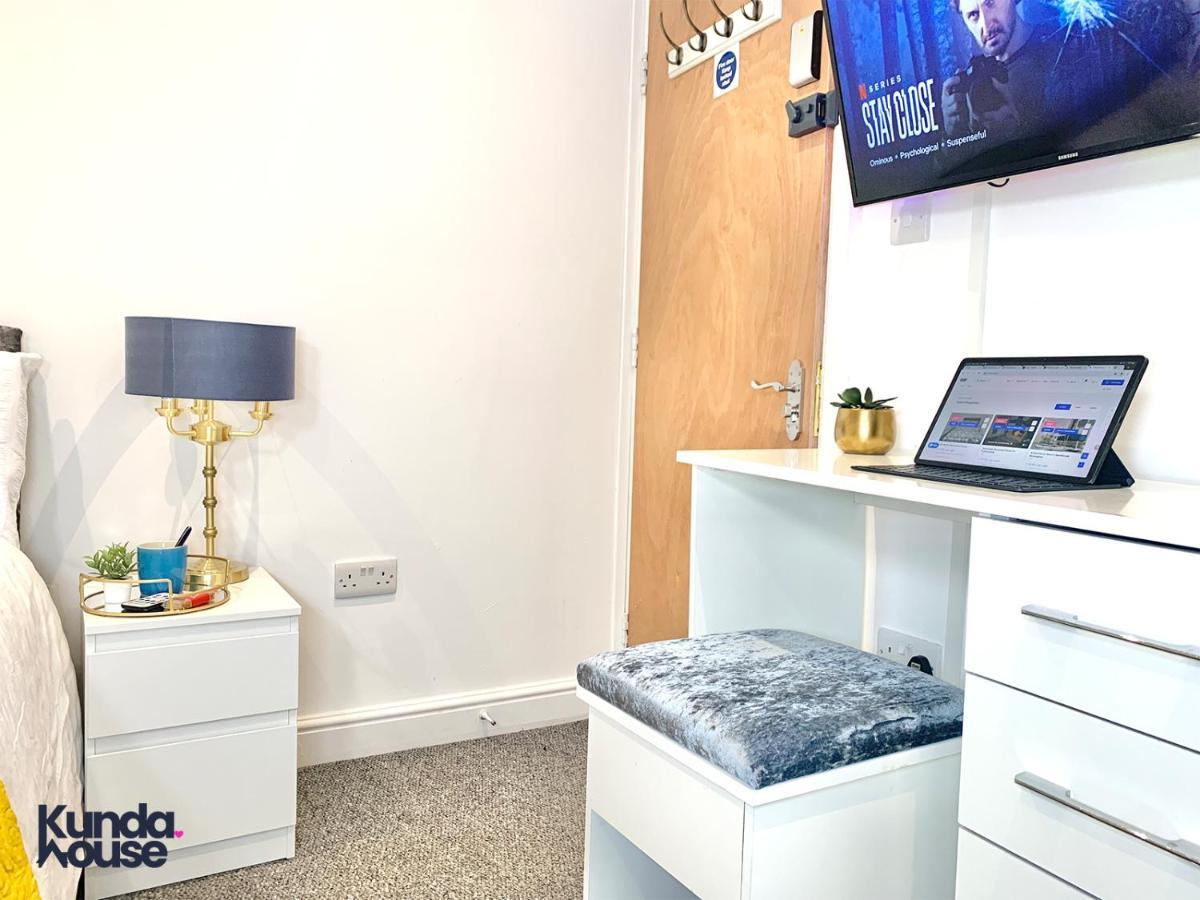 Kunda House Selly Oak Guest house *