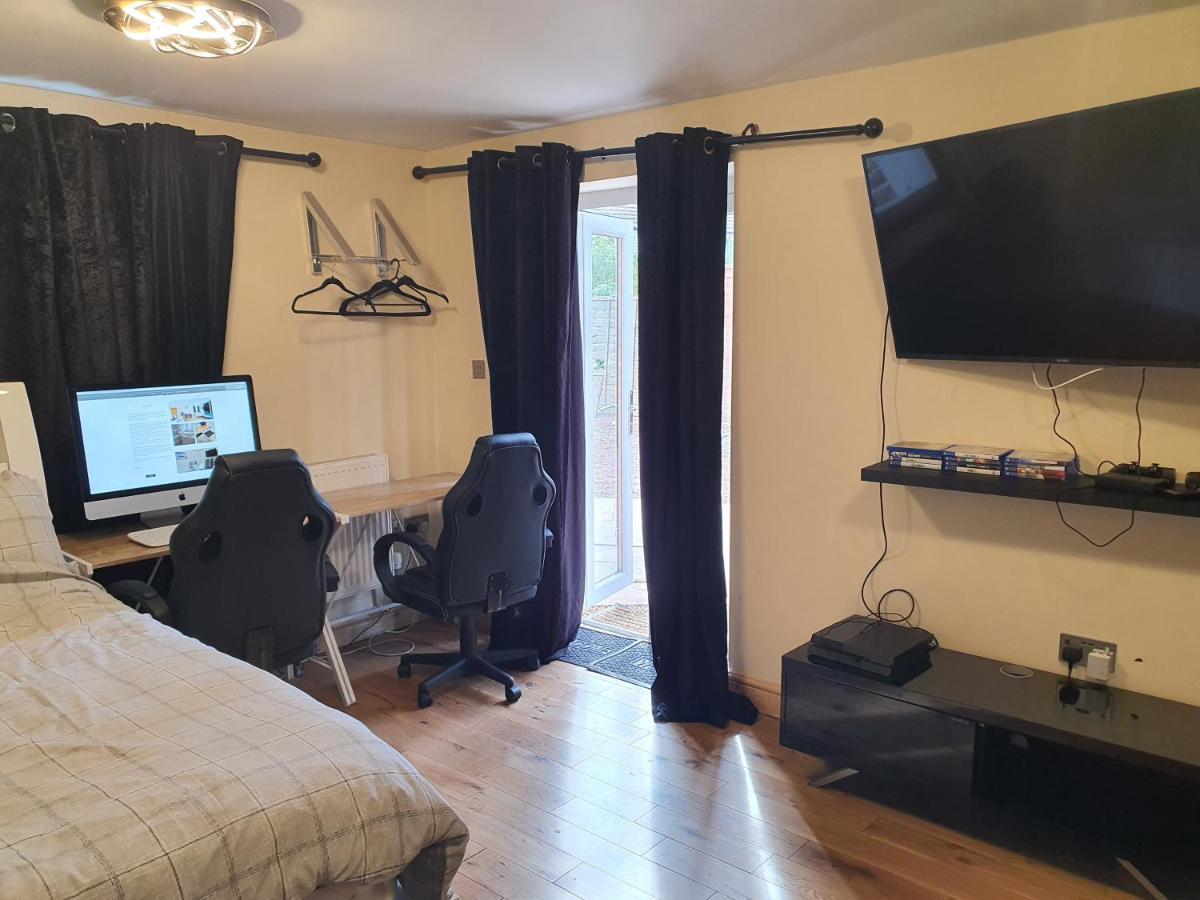 Apartment Umbrella Private