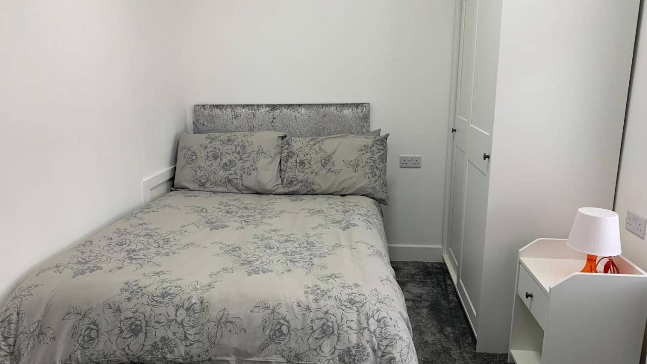 Guest house Kunda House Galton Bridge *