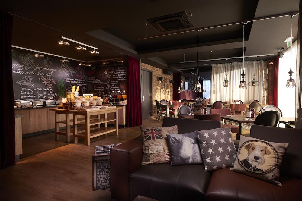 Centre 3* Birmingham