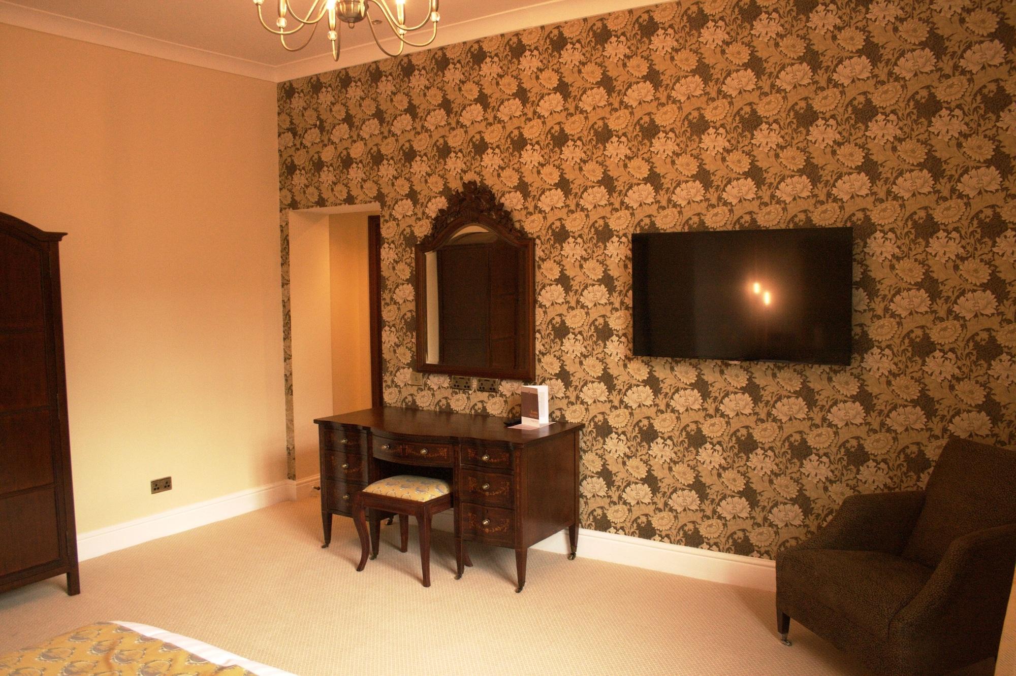 Hotel Western Plough And Harrow 4*