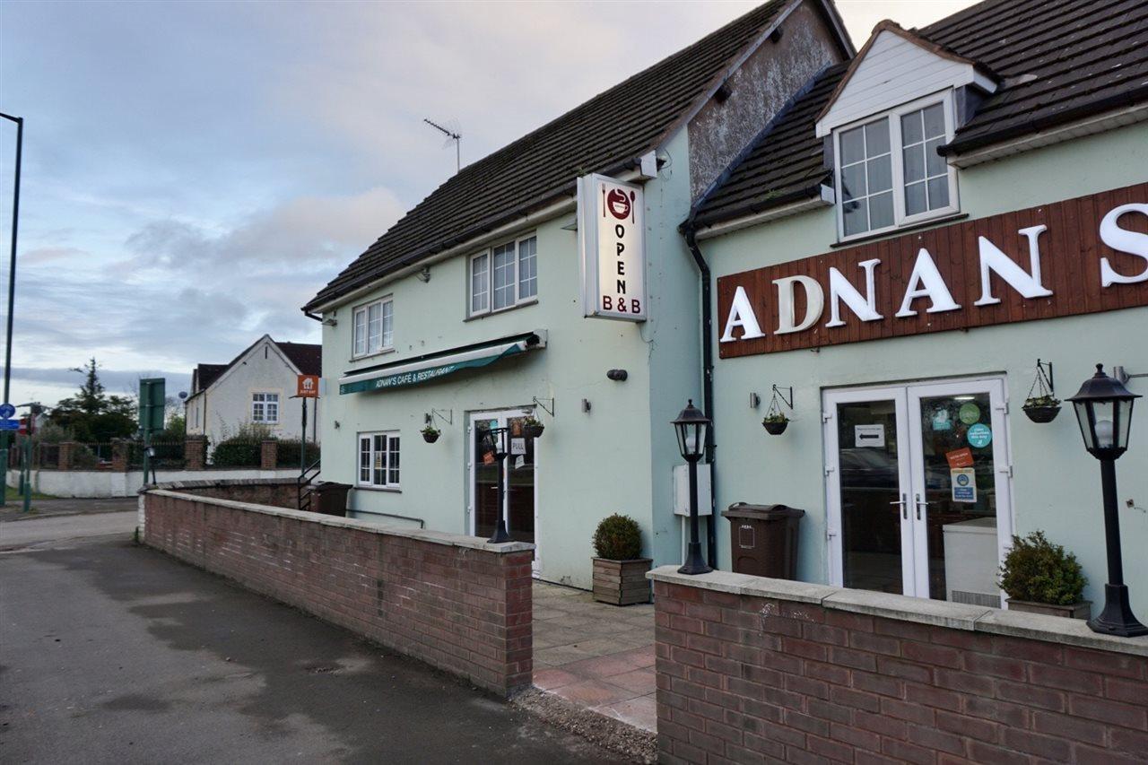 Hotel Adnans 2*