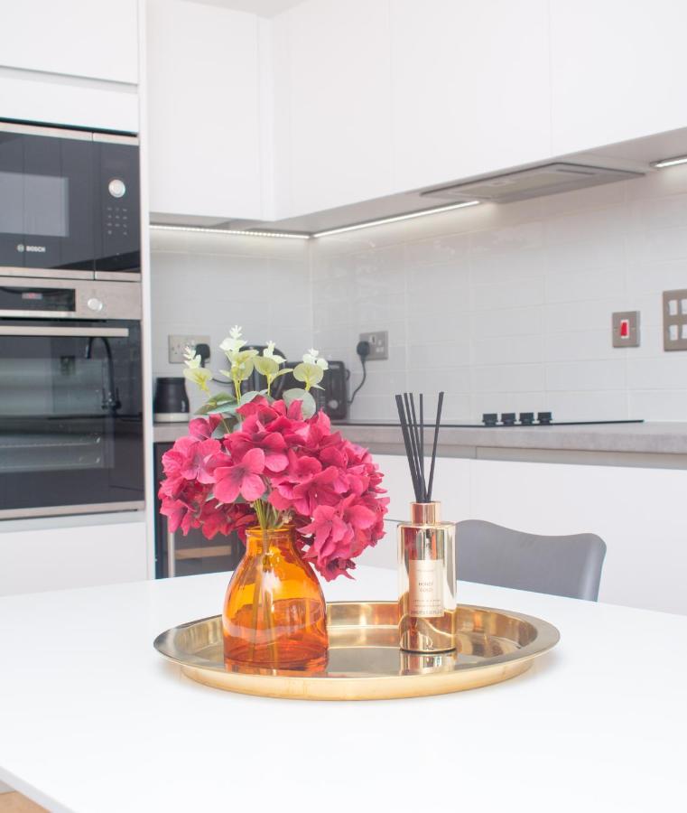 Exoticstay - Ultra Luxe Sapphire - Centre - Smart 4k Tv With Ultrafast Wifi & Netflix * Birmingham