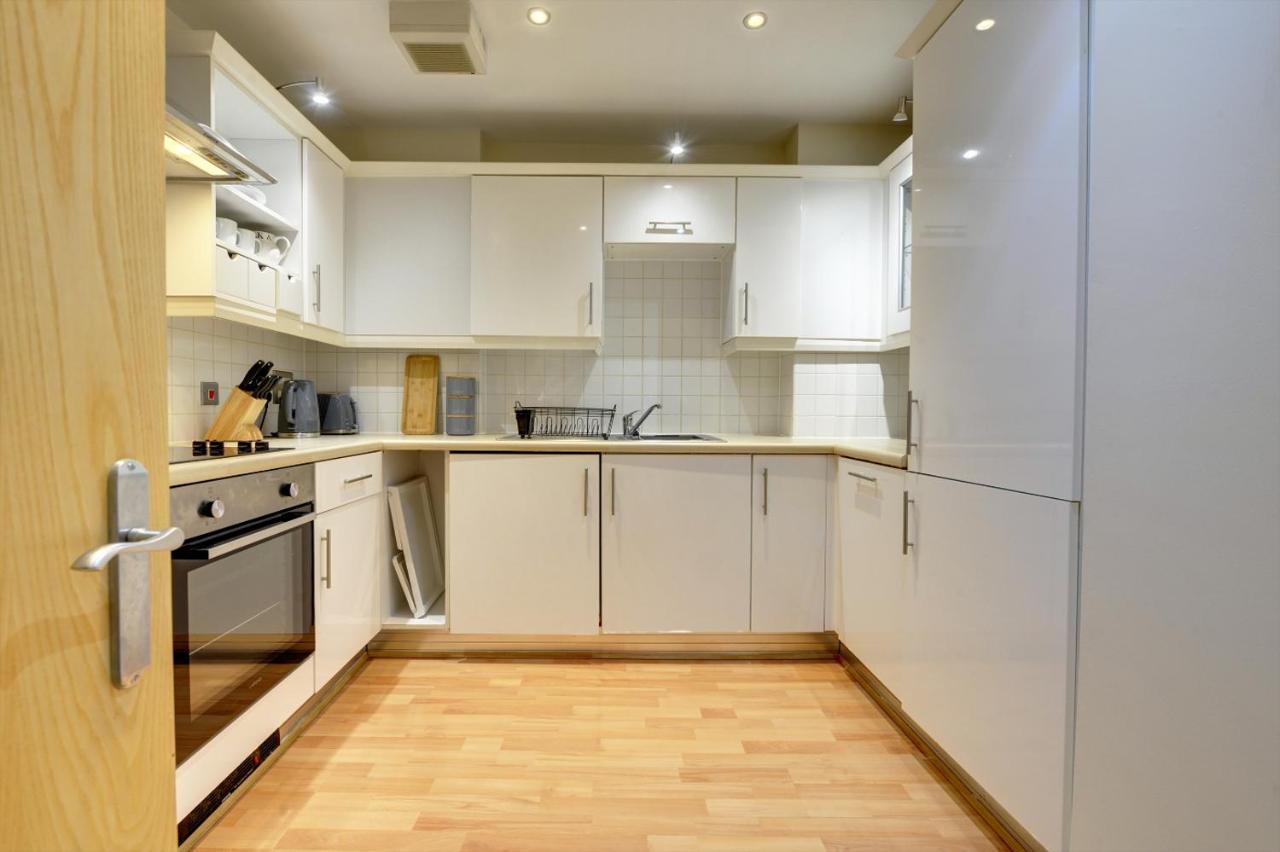George St 2bd Executive Eco By Silva Apartment