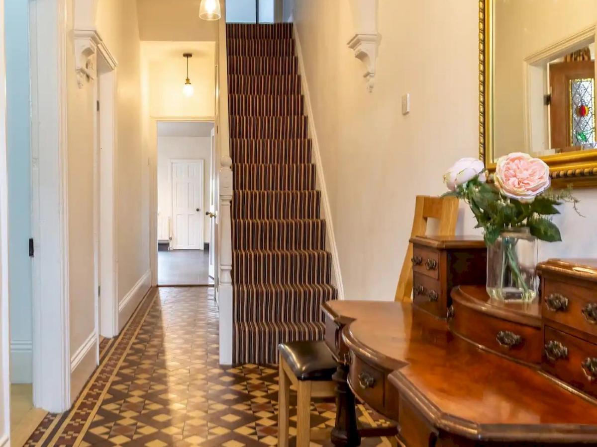 Pass The Keys Best View In - 5 Bed Character House