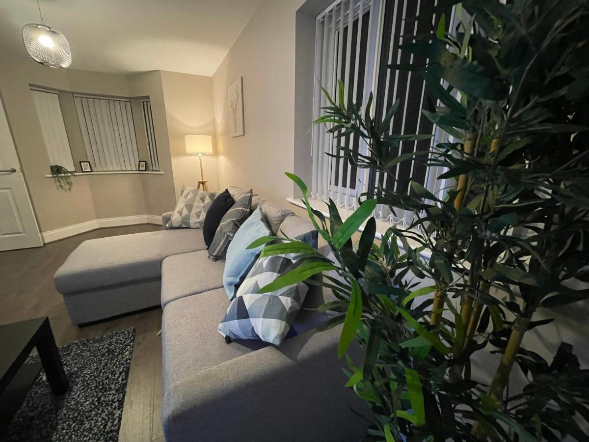 Holiday home New Stylish House - Sleeps 7 - Free Parking - Contractors Welcome - Wifi Birmingham