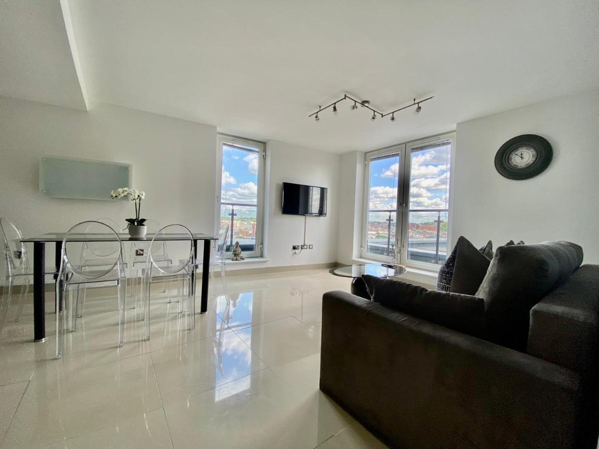 Apartment 2 Bedroom Penthouse Birmingham
