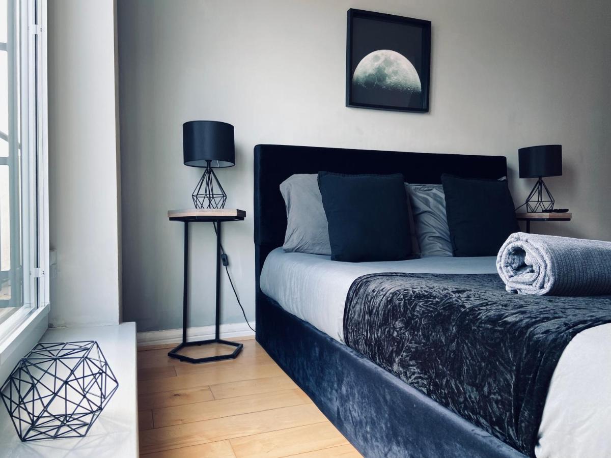 2 Bedroom Penthouse Apartment *