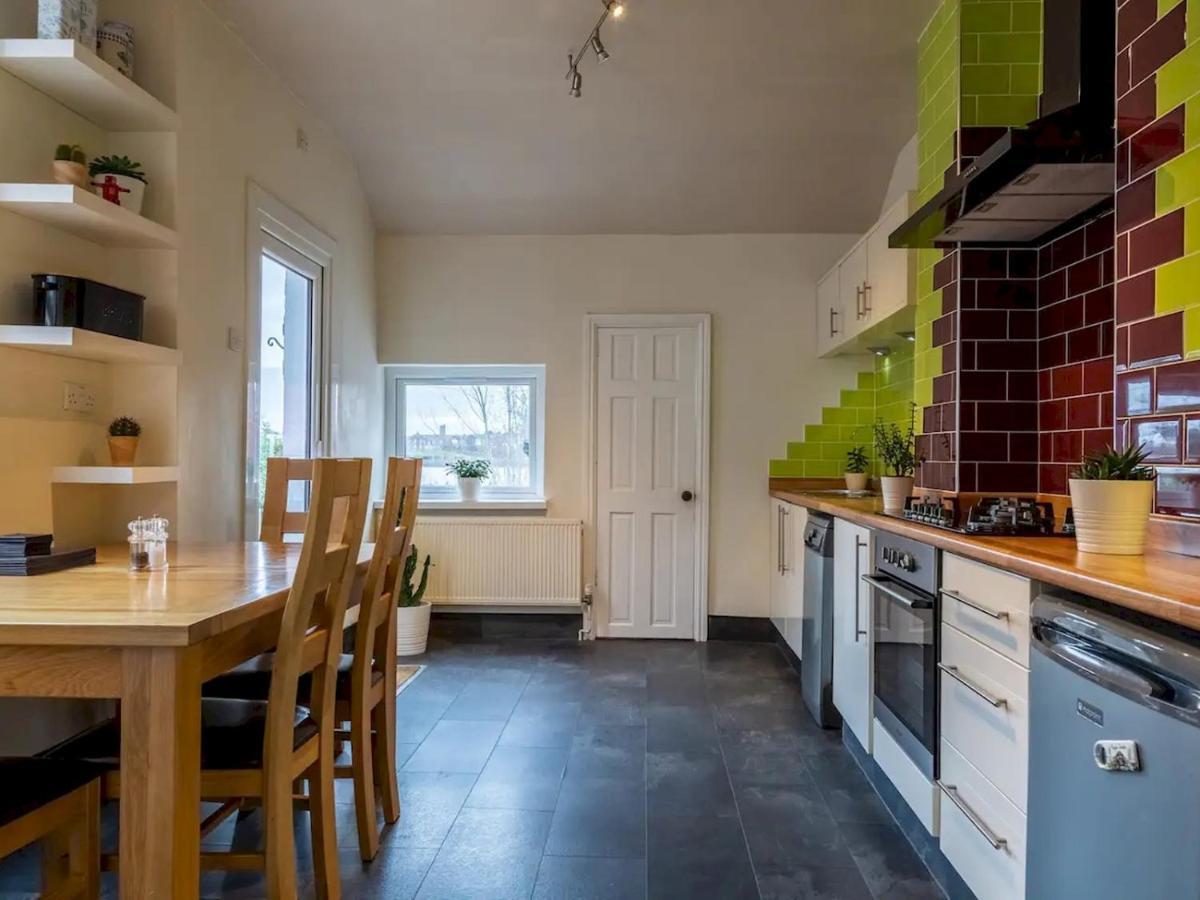 Pass The Keys Best View In - 5 Bed Character House