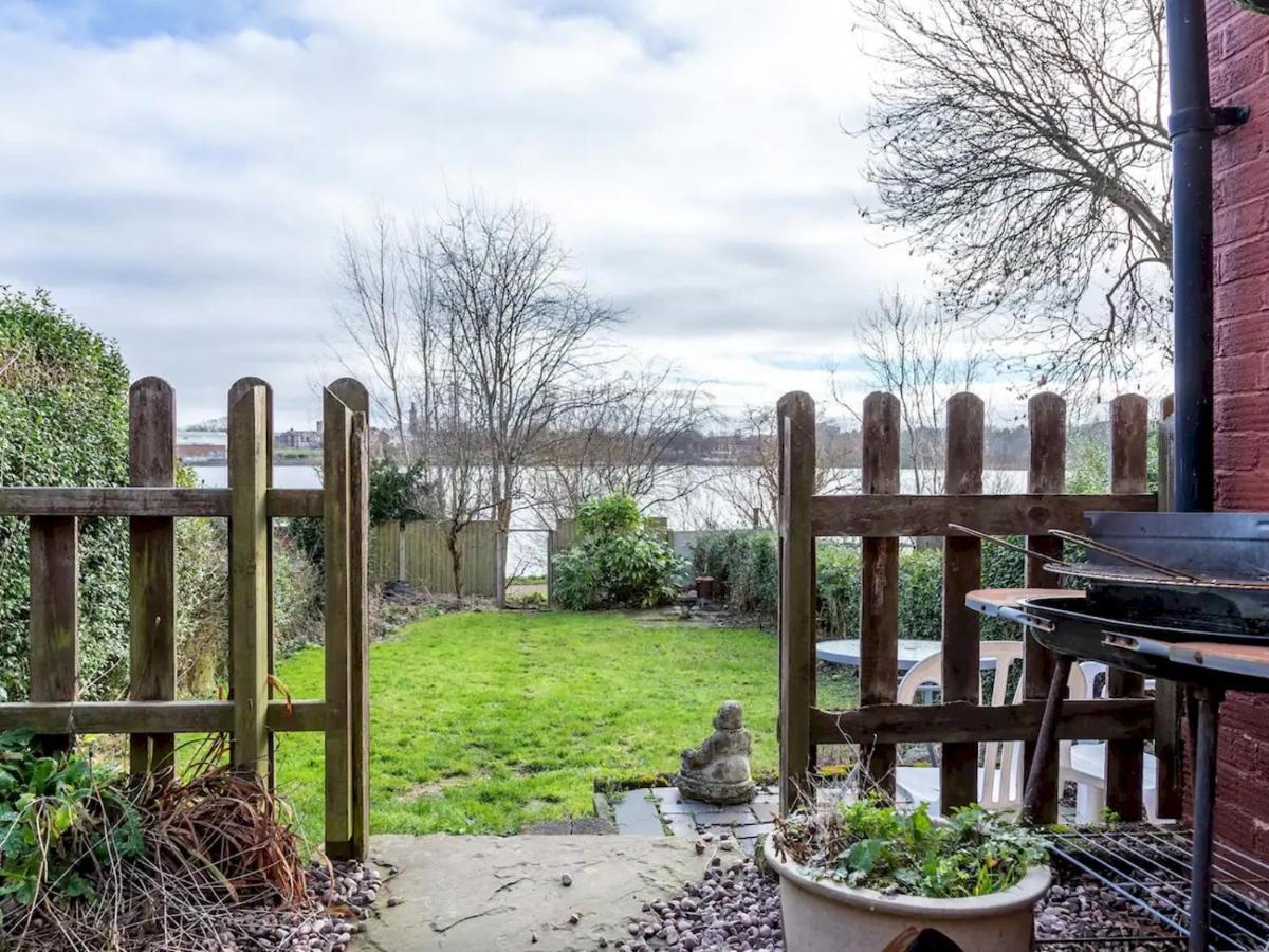 Pass The Keys Best View In - 5 Bed Character House