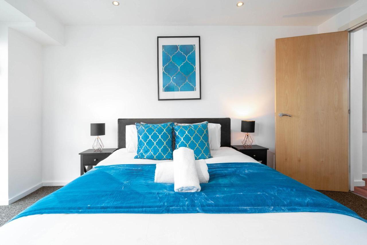 Duplex Penthouse - Centre - 2 Bedroom - Secure Parking - Terrace - Skyline Views * Birmingham