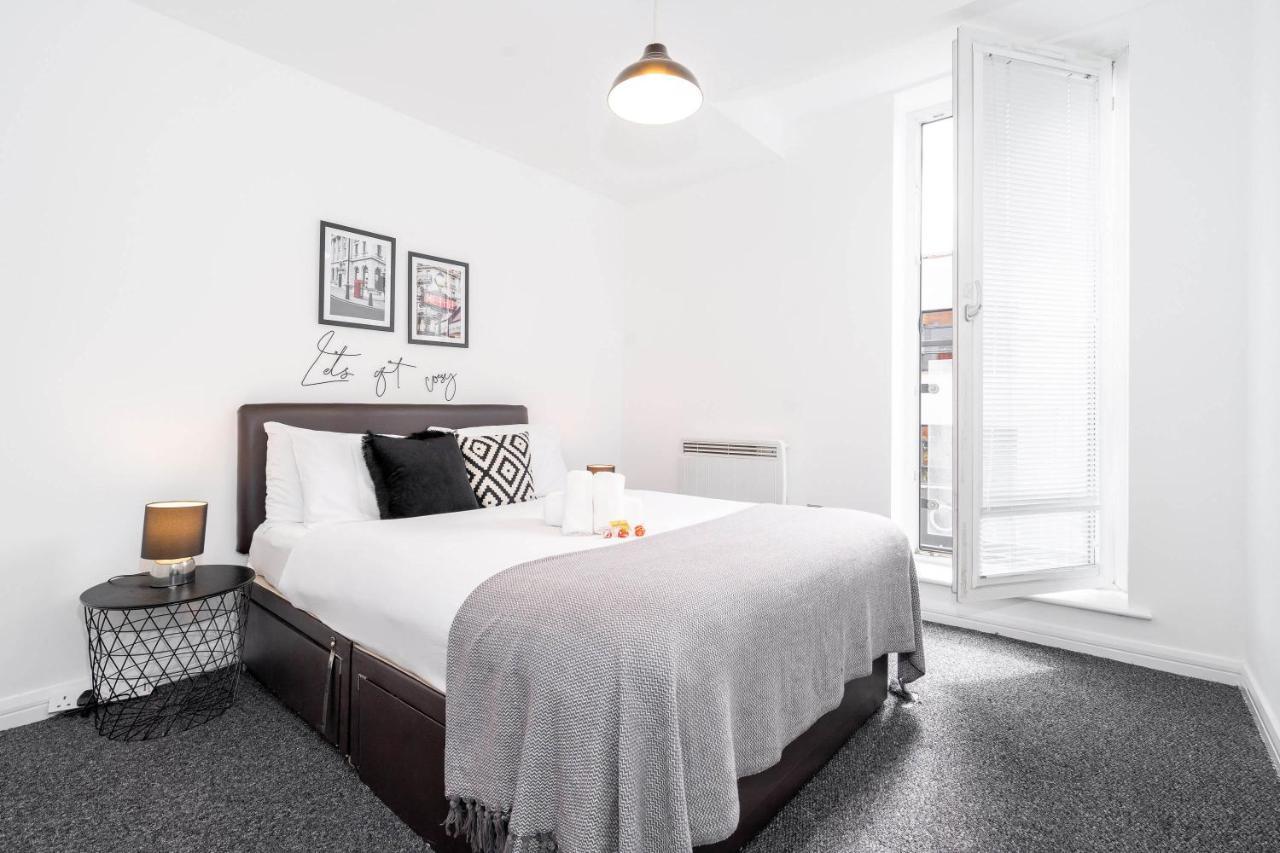 Stunning Night-Life 1 Bedroom Apartment - Arcadian Apartment *