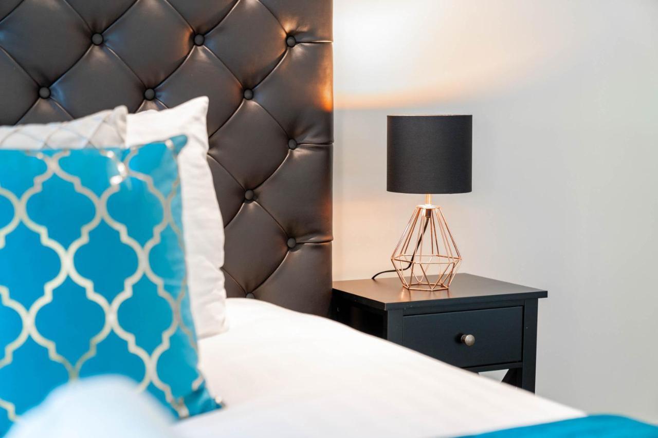 Apartment Duplex Penthouse - Centre - 2 Bedroom - Secure Parking - Terrace - Skyline Views