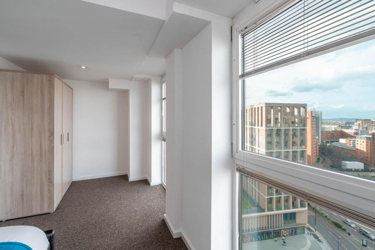 Apartment Duplex Penthouse - Centre - 2 Bedroom - Secure Parking - Terrace - Skyline Views
