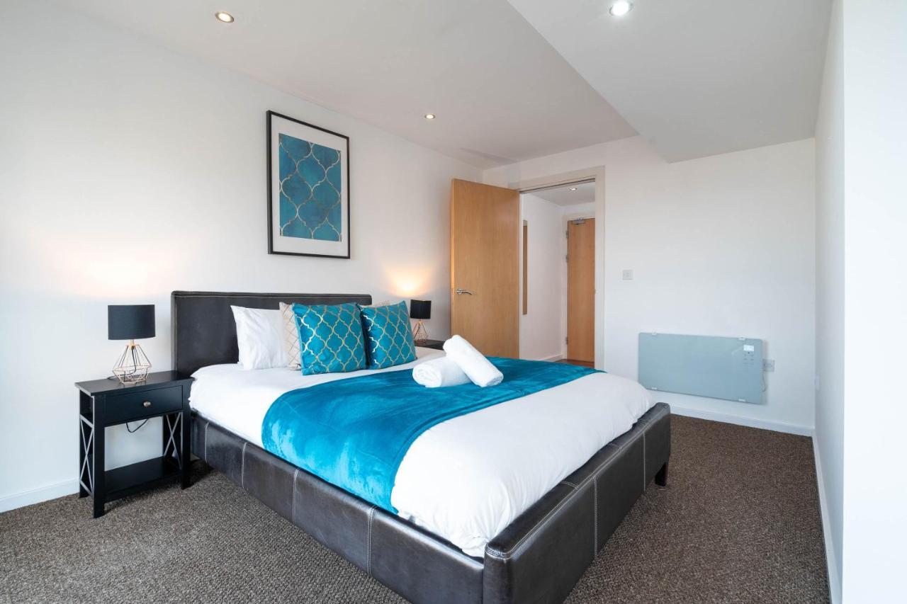 Duplex Penthouse - Centre - 2 Bedroom - Secure Parking - Terrace - Skyline Views Apartment *