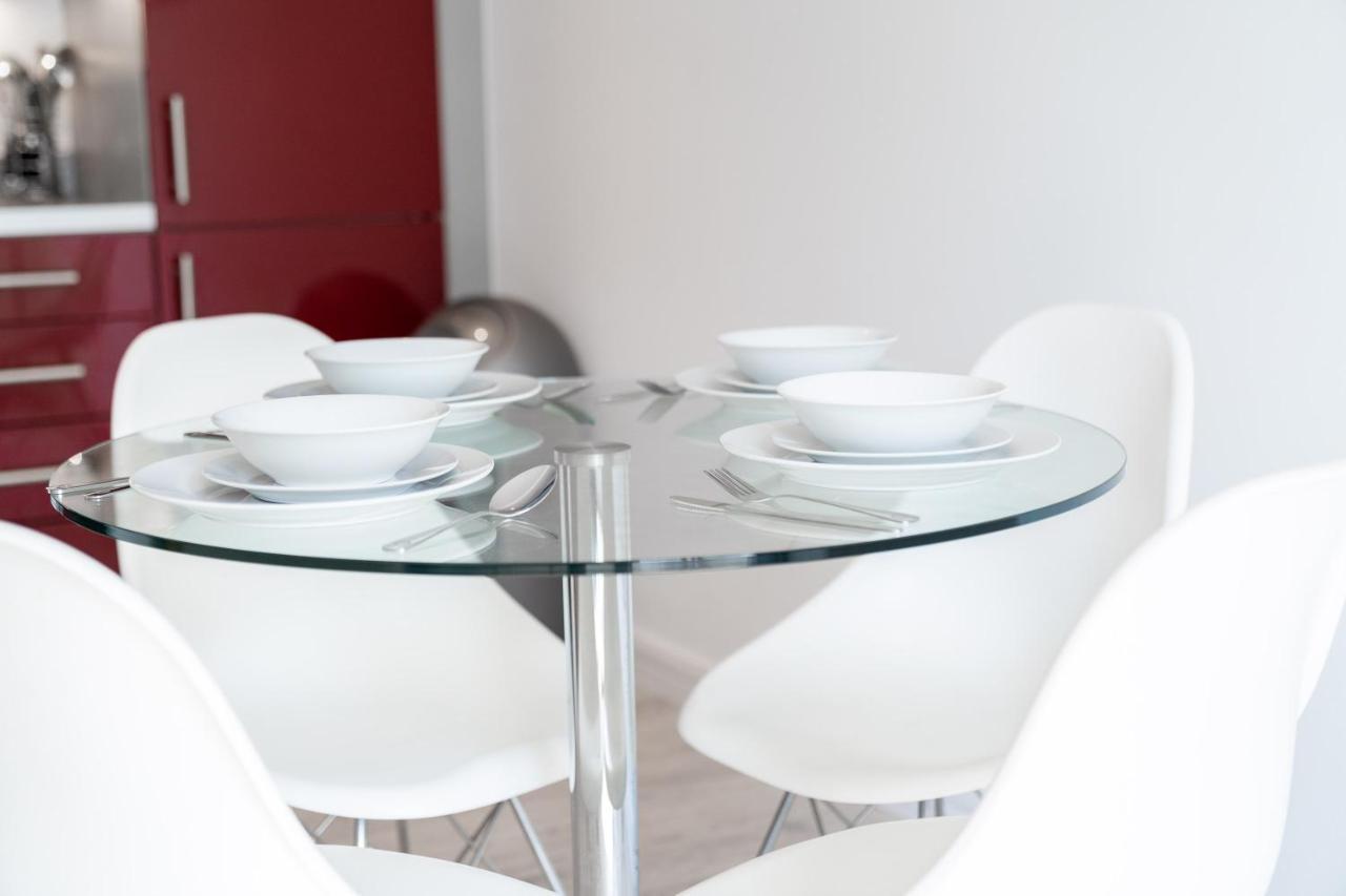 Stunning Night-Life 1 Bedroom Apartment - Arcadian *