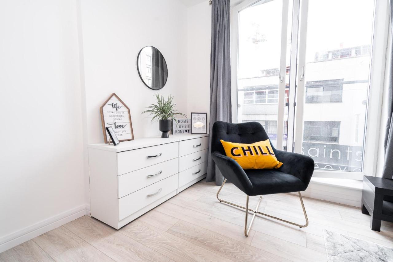 Stunning Night-Life 1 Bedroom Apartment - Arcadian Apartment *